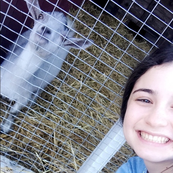 Rebecca here! 🍉🥑 - Picture 1 of 1